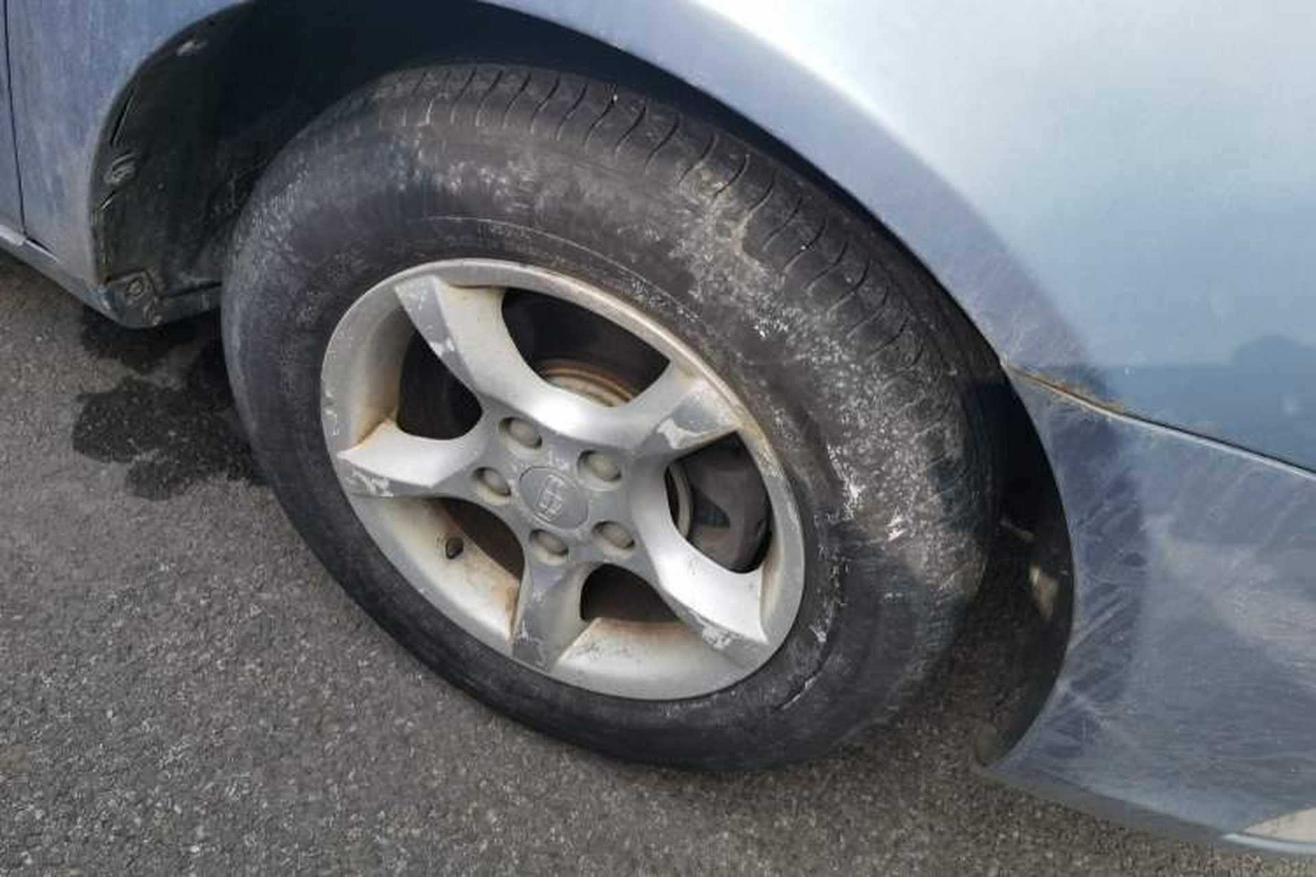 Used Geely Auto Emgrand 2014 Sedan 1.5L Manual Fashion Edition Right Front Wheel Hub