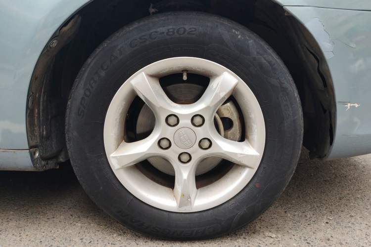 Used Geely Auto Emgrand 2014 Sedan 1.5L Manual Fashion Edition Right Front Wheel Hub