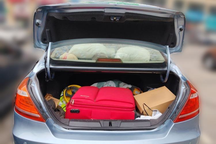 Used Geely Auto Emgrand 2014 Sedan 1.5L Manual Fashion Edition Trunk