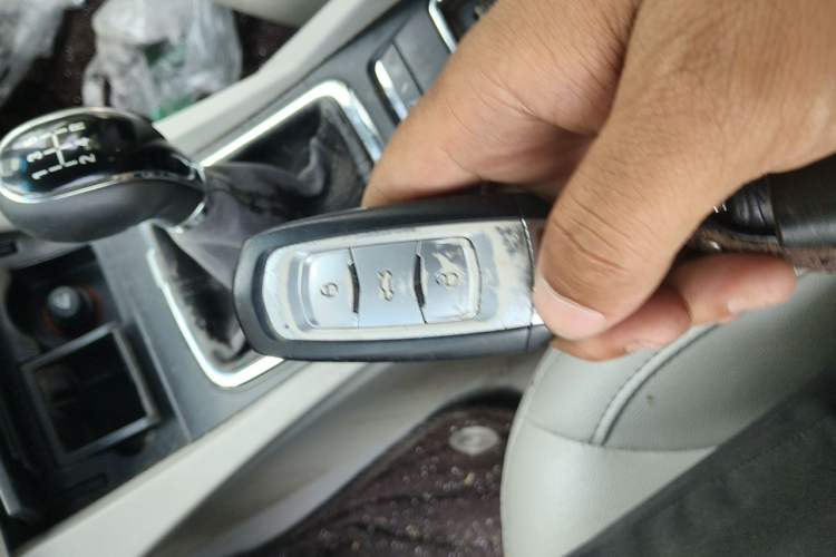 Used Geely Auto Emgrand 2014 Sedan 1.5L Manual Elite Model Vehicle Key