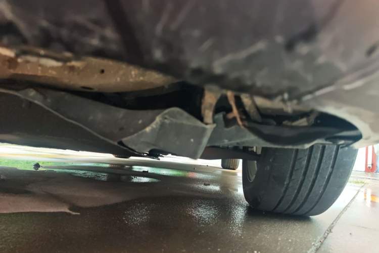 Used Geely Auto Emgrand 2014 Sedan 1.3T CVT Elite Model Chassis Front Left