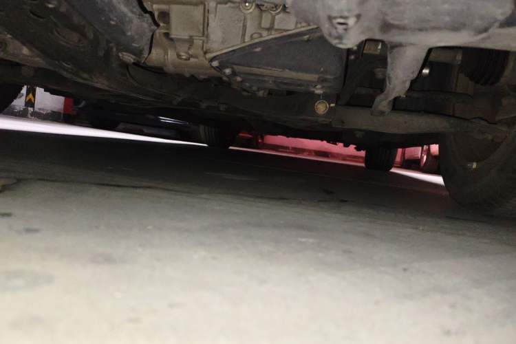 Used Geely Auto Emgrand 2014 Sedan 1.3T CVT Prestige Model Chassis Front Left