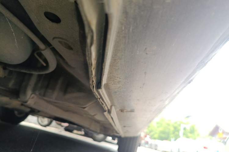 Used Geely Auto Emgrand 2014 Sedan 1.5L Manual Fashion Edition Chassis Rear Right