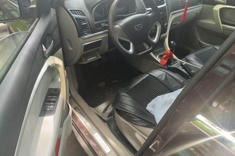 Used Geely Auto Emgrand 2014 Sedan 1.5L Manual Fashion Edition Driver Seat