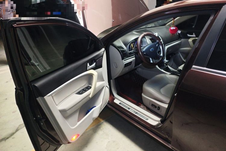 Used Geely Auto Emgrand 2014 Sedan 1.3T CVT Prestige Model Driver Seat