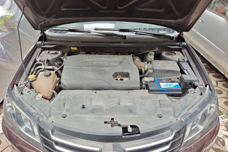 Used Geely Auto Emgrand 2014 Sedan 1.3T CVT Prestige Model Engine Bay