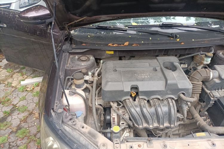 Used Geely Auto Emgrand 2014 Sedan 1.5L CVT Elite Model Engine Bay Right