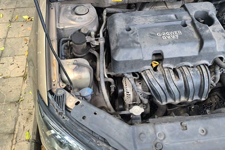 Used Geely Auto Emgrand 2014 Sedan 1.5L CVT Elite Model Engine Bay Right