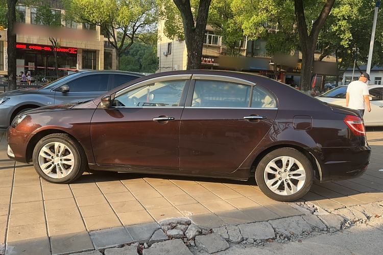 Used Geely Auto Emgrand 2014 Sedan 1.5L Manual Elite Model Exterior 5