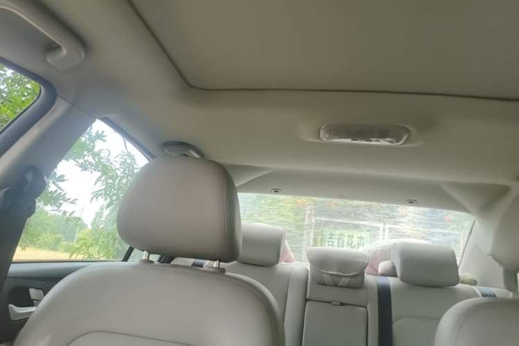 Used Geely Auto Emgrand 2014 Sedan 1.5L CVT Elite Model Headliner