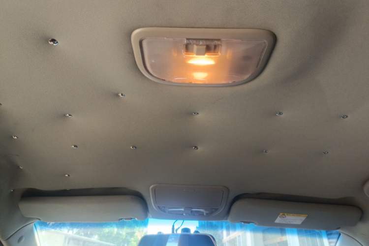 Used Geely Auto Emgrand 2014 Sedan 1.5L Manual Fashion Edition Headliner