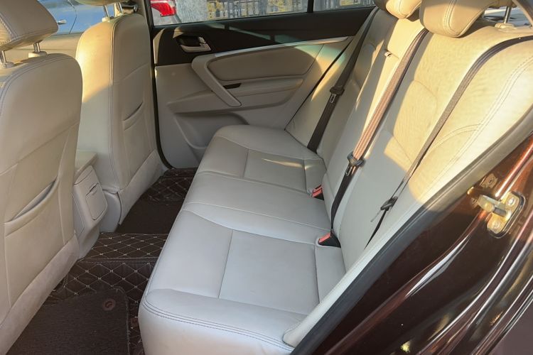 Used Geely Auto Emgrand 2014 Sedan 1.5L Manual Elite Model Interior 1