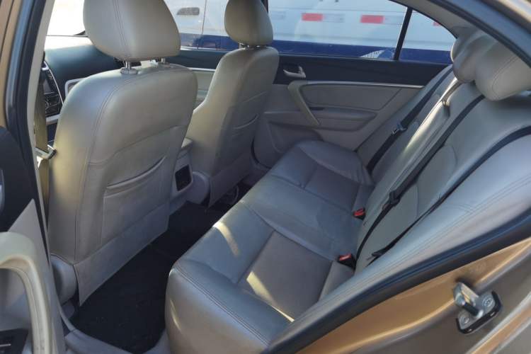 Used Geely Auto Emgrand 2014 Sedan 1.5L Manual Elite Model Interior 1