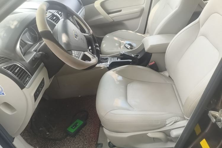 Used Geely Auto Emgrand 2014 Sedan 1.5L CVT Elite Model Left Front Seat