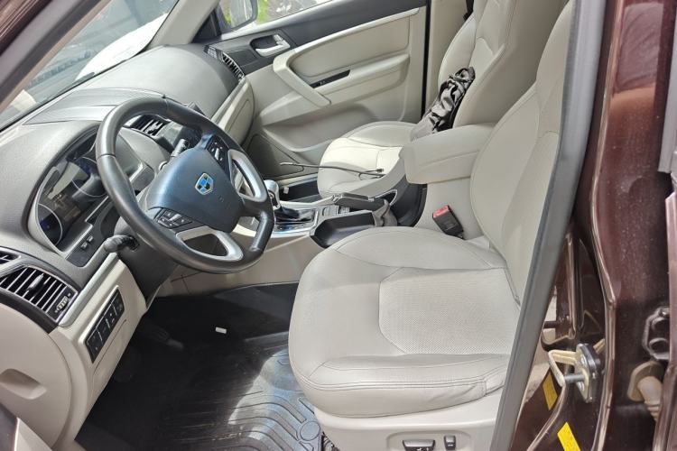 Used Geely Auto Emgrand 2014 Sedan 1.3T CVT Prestige Model Left Front Seat