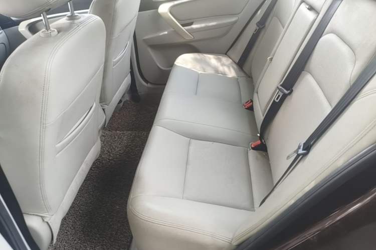Used Geely Auto Emgrand 2014 Sedan 1.5L CVT Elite Model Left Rear Seat