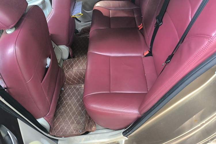 Used Geely Auto Emgrand 2014 Sedan 1.5L CVT Elite Model Left Rear Seat