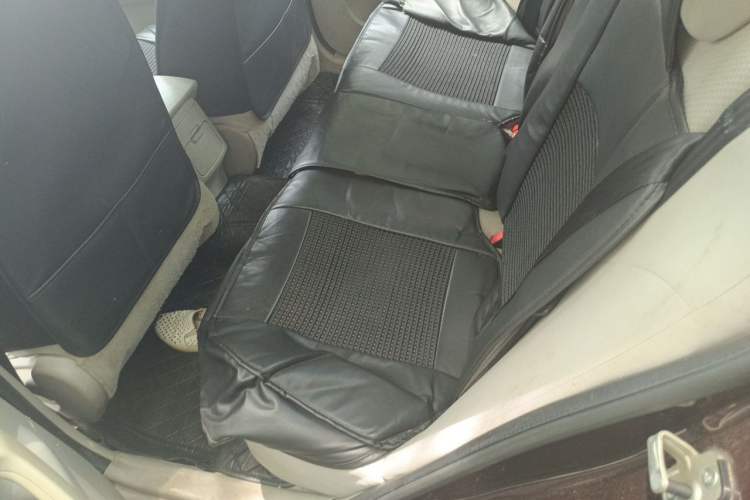 Used Geely Auto Emgrand 2014 Sedan 1.5L Manual Fashion Edition Left Rear Seat