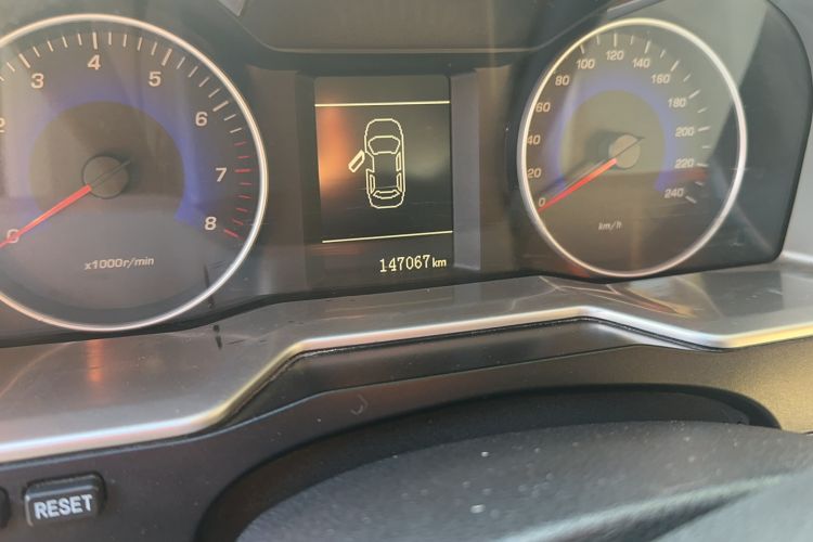 Used Geely Auto Emgrand 2014 Sedan 1.5L Manual Elite Model Odometer Close Up