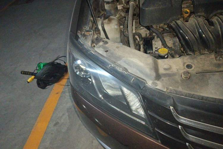 Used Geely Auto Emgrand 2014 Sedan 1.5L Manual Elite Model Right Front Headlight
