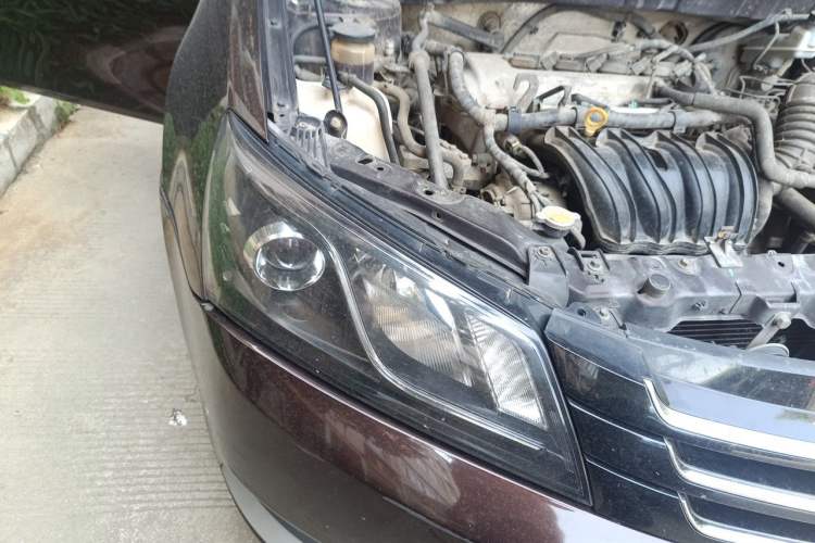 Used Geely Auto Emgrand 2014 Sedan 1.5L Manual Fashion Edition Right Front Headlight