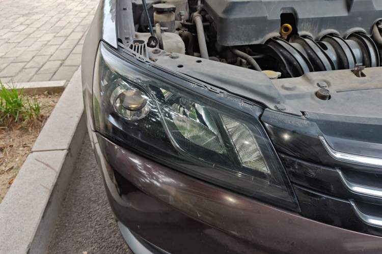 Used Geely Auto Emgrand 2014 Sedan 1.5L Manual Elite Model Right Front Headlight