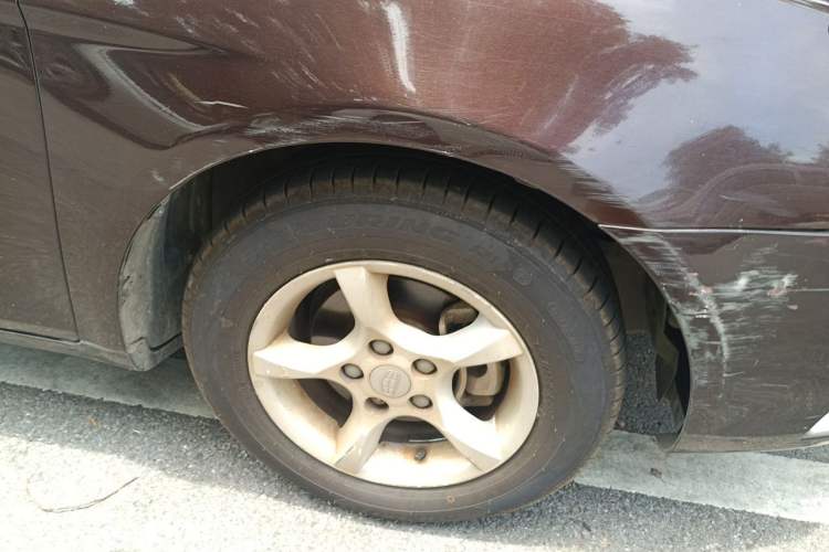 Used Geely Auto Emgrand 2014 Sedan 1.5L Manual Fashion Edition Right Front Wheel Hub