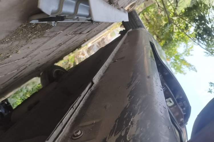 Used Geely Auto Emgrand 2014 Sedan 1.5L CVT Elite Model Right Side Sill