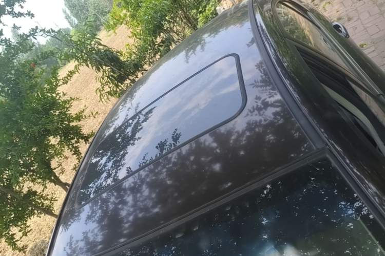 Used Geely Auto Emgrand 2014 Sedan 1.5L CVT Elite Model Roof