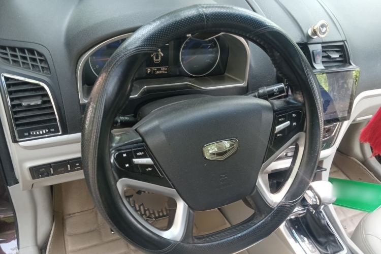 Used Geely Auto Emgrand 2014 Sedan 1.3T CVT Elite Model Steering Wheel