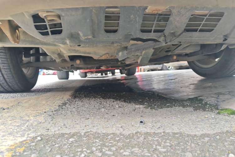 Used Geely Auto Emgrand 2014 Sedan 1.3T CVT Elite Model Chassis Front