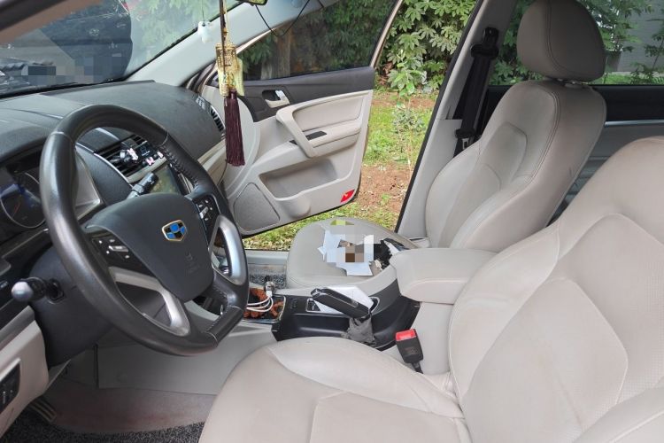 Used Geely Auto Emgrand 2014 Sedan 1.3T CVT Elite Model Left Front Seat