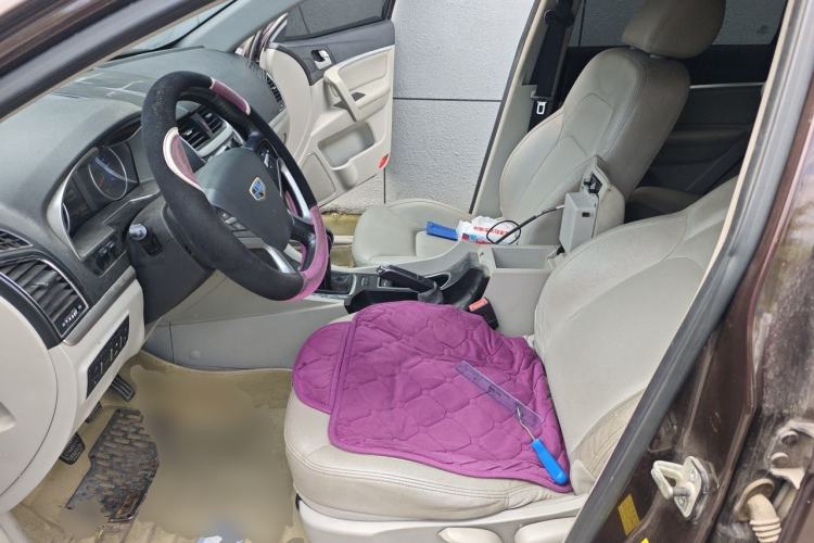 Used Geely Auto Emgrand 2014 Sedan 1.5L Manual Elite Model Left Front Seat