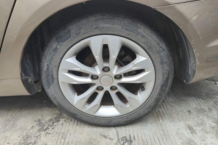 Used Geely Auto Emgrand 2014 Sedan 1.5L Manual Elite Model Right Front Wheel Hub