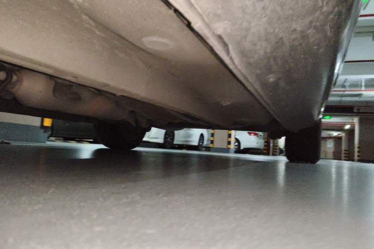 Used Geely Auto Emgrand 2014 Sedan 1.3T CVT Prestige Model Chassis Front Left