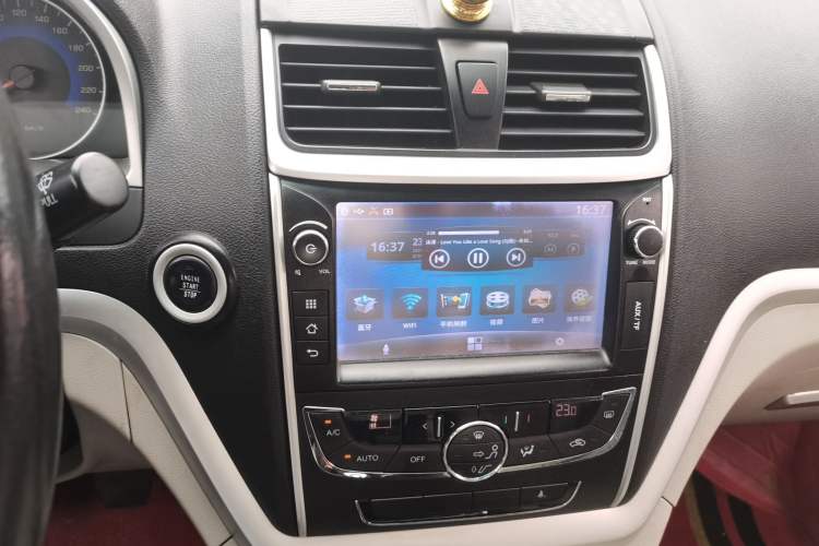 Used Geely Auto Emgrand 2014 Sedan 1.5L Manual Elite Model Audio And AC Panel