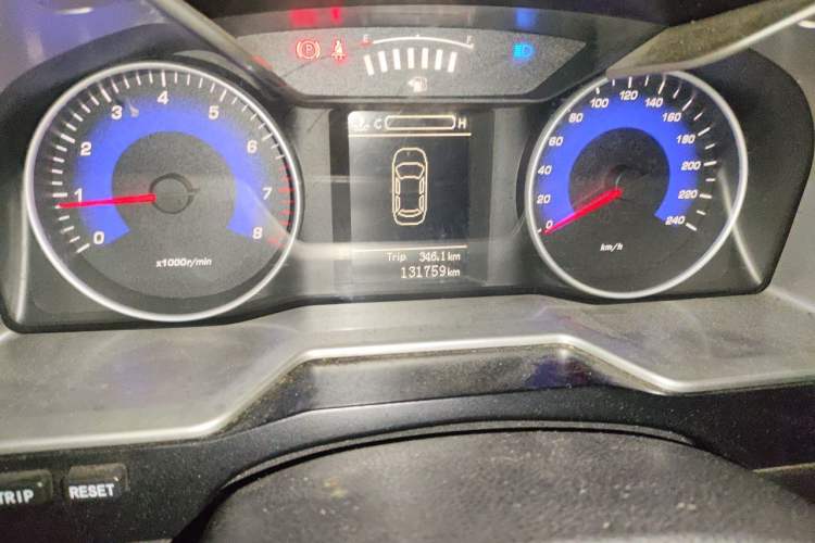 Used Geely Auto Emgrand 2014 Sedan 1.5L Manual Elite Model Odometer Close Up