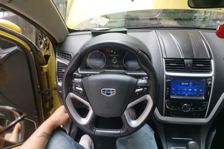 Used Geely Auto Emgrand 2014 Hatchback 1.3T Manual Elite Model Steering Wheel