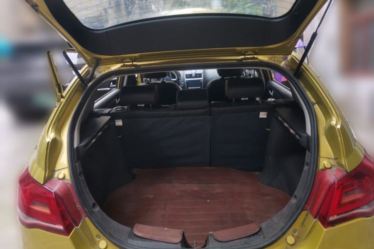 Used Geely Auto Emgrand 2014 Hatchback 1.3T Manual Elite Model Trunk