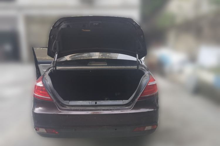 Used Geely Auto Emgrand 2014 Sedan 1.5L Manual Fashion Edition Trunk