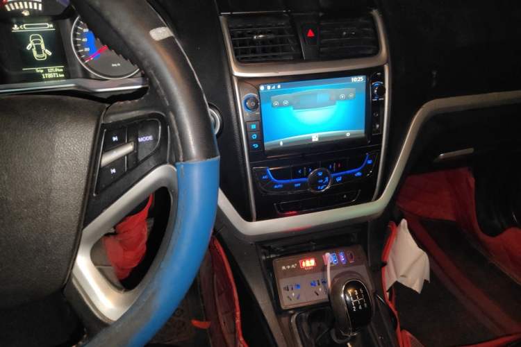 Used Geely Auto Emgrand 2014 Hatchback 1.5L Manual Elite Model Audio And AC Panel