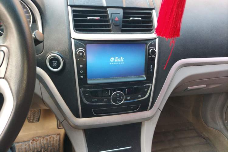 Used Geely Auto Emgrand 2014 Sedan 1.5L Manual Elite Model Audio And AC Panel