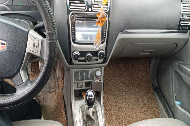 Used Geely Auto Emgrand 2014 Sedan 1.5L Manual Elite Model Audio And AC Panel