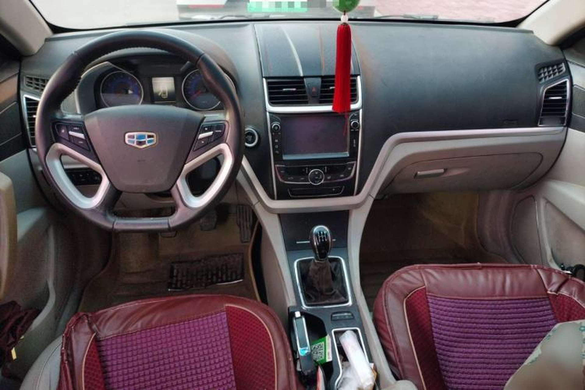 Used Geely Auto Emgrand 2014 Sedan 1.5L Manual Elite Model Center Console