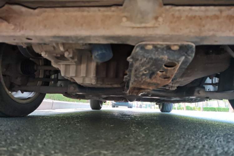 Used Geely Auto Emgrand 2014 Sedan 1.3T Manual Elite Model Chassis Front