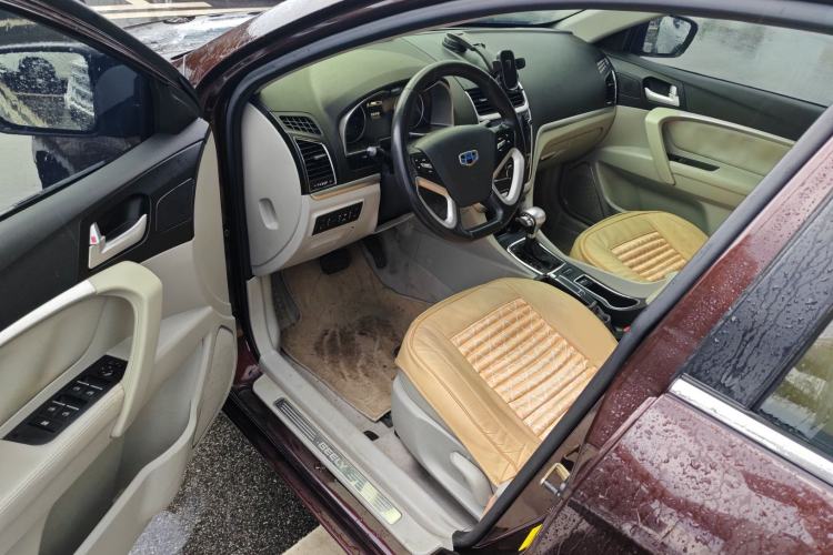 Used Geely Auto Emgrand 2014 Sedan 1.5L CVT Elite Model Driver Seat