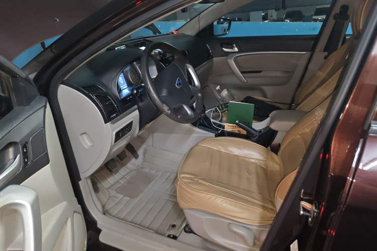 Used Geely Auto Emgrand 2014 Sedan 1.5L Manual Fashion Edition Driver Seat