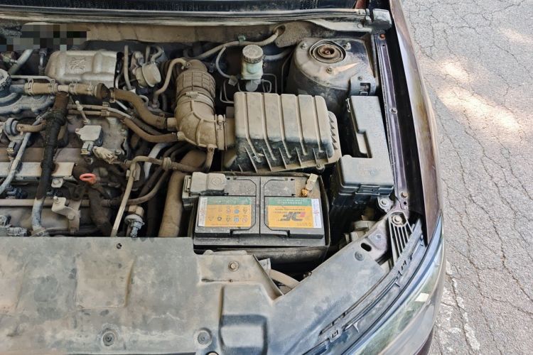 Used Geely Auto Emgrand 2014 Sedan 1.3T Manual Elite Model Engine Bay Left