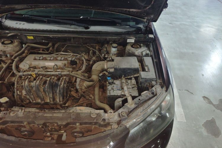 Used Geely Auto Emgrand 2014 Sedan 1.5L Manual Fashion Edition Engine Bay Left