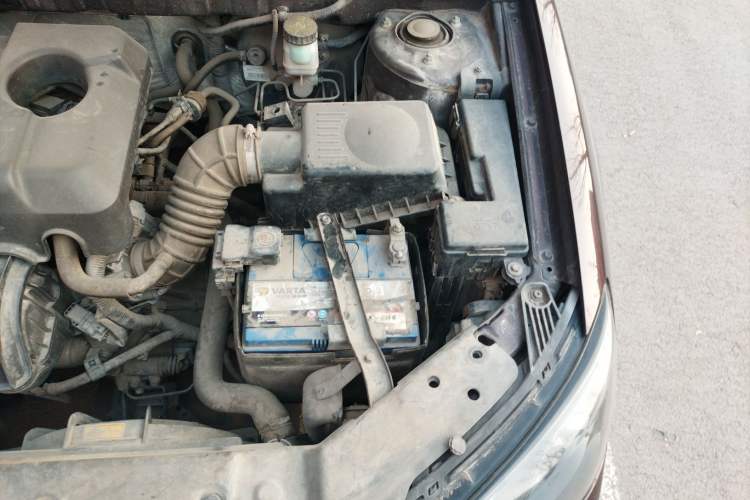 Used Geely Auto Emgrand 2014 Sedan 1.5L Manual Elite Model Engine Bay Left